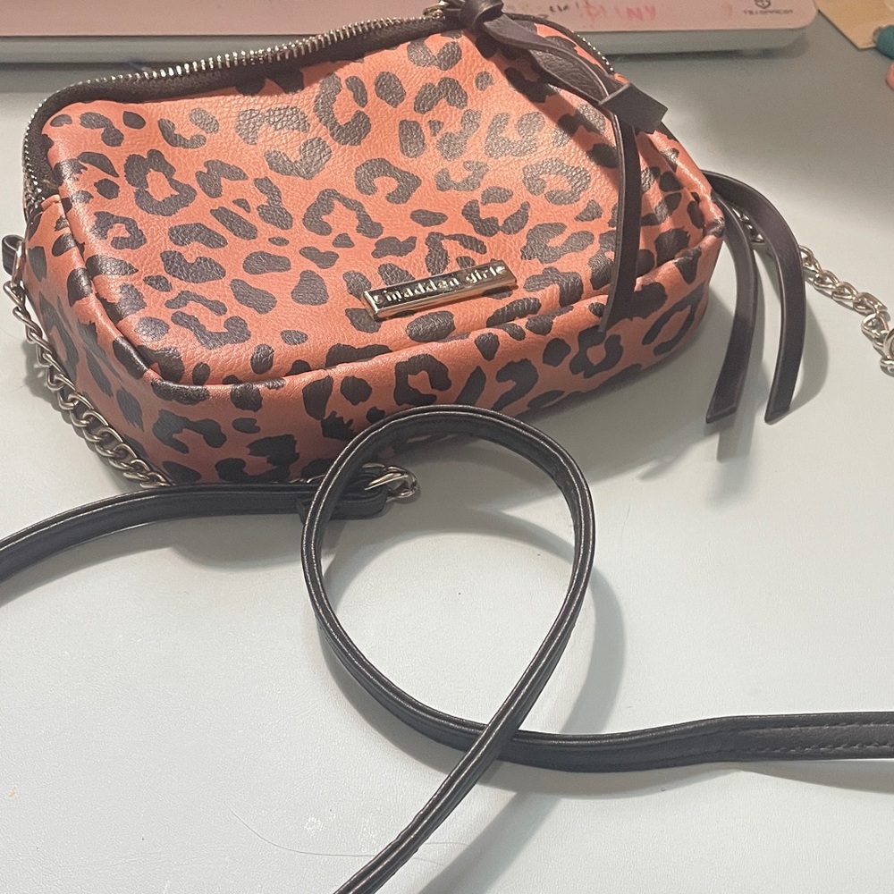 Madden Girl Leopard Print Crossbody Bag - Picture 4 of 6